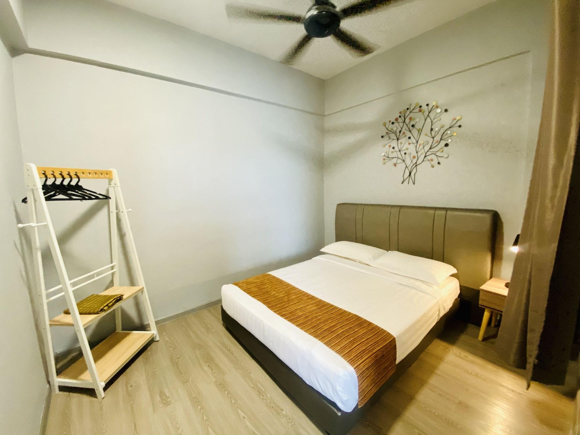 Seaview Apartment Kuah Exterior photo