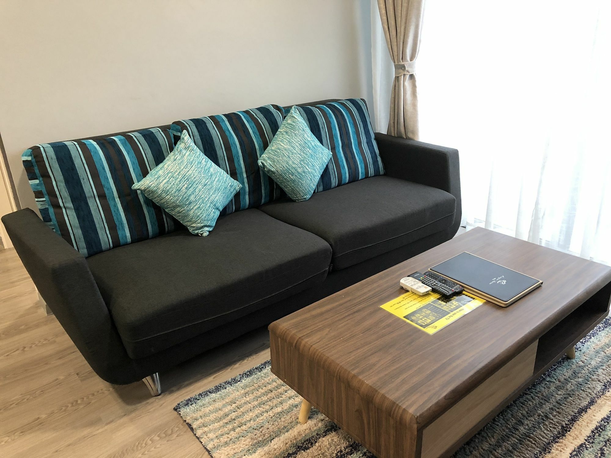Seaview Apartment Kuah Exterior photo